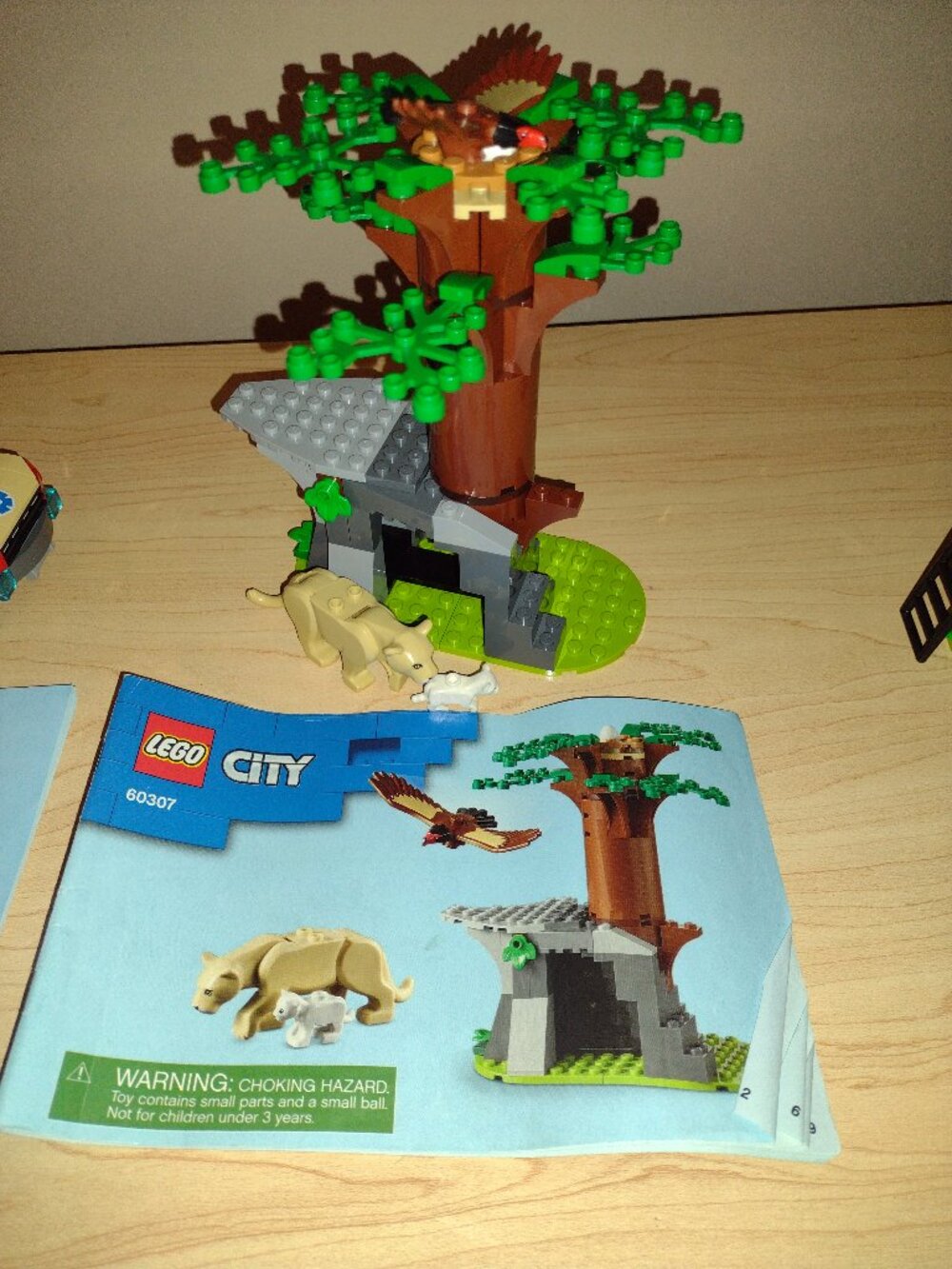 LEGO Wildlife Rescue Camp with over 500 pieces and box, 60307 - Picture 10 of 13